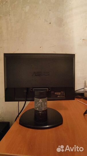 Монитор Asus