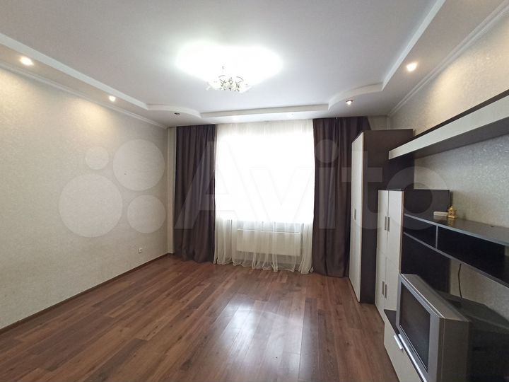 1-к. квартира, 45 м², 3/10 эт.