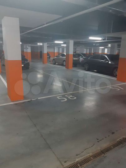 Машиноместо, 18 м²