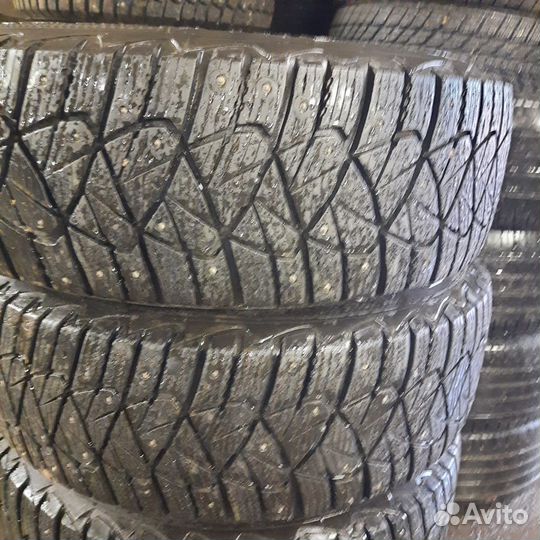 Goodyear Ultragrip 600 215/65 R16