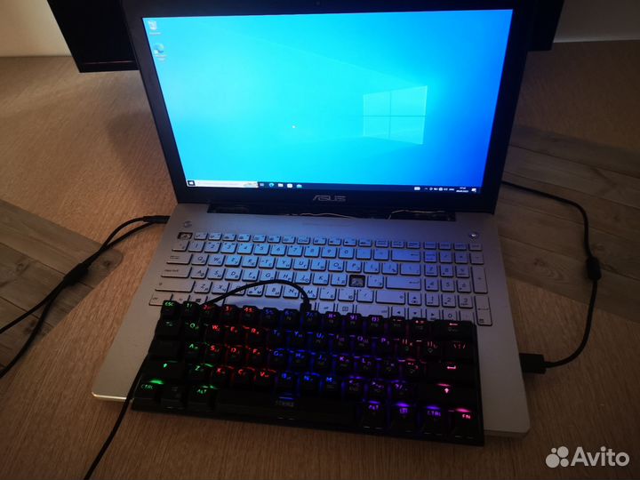 Ноутбук Asus core i7 и nvidia gt750