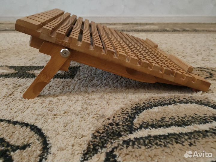 Охлаждающая подставка для ноутбука