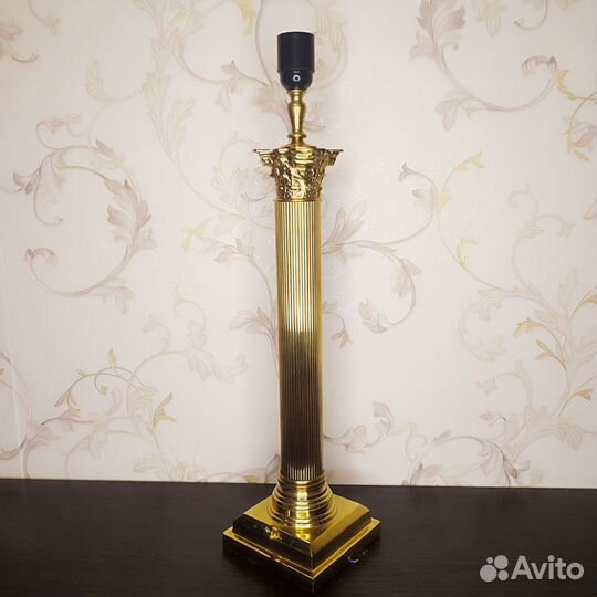 Интерьерная лампа со светодиодным светильником