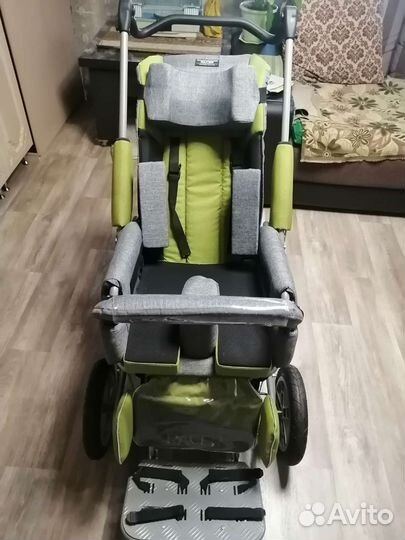 Коляска инвалидная