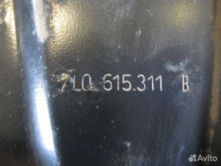 Пыльник тормозного диска передний Volkswagen