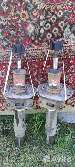 Стойки передние skoda рапид,w polo