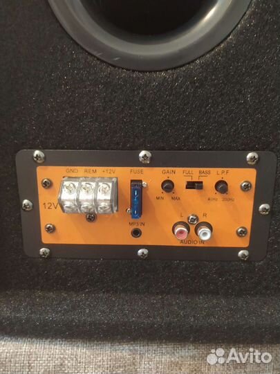 Сабвуферы новые с проводами и усилителем