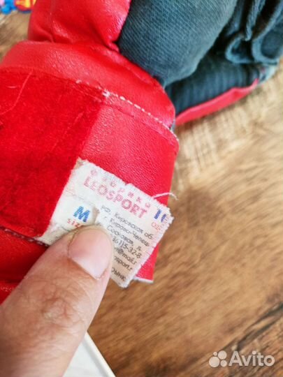 Перчатки для единоборств M