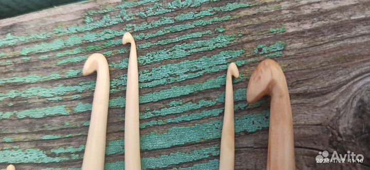 Крючки вязальные из кизила