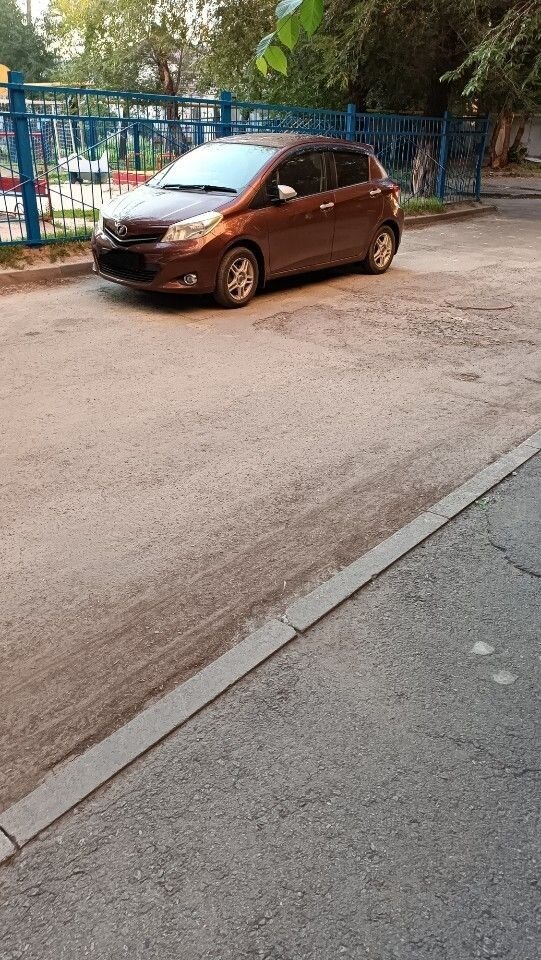 Toyota Vitz: фото владельца