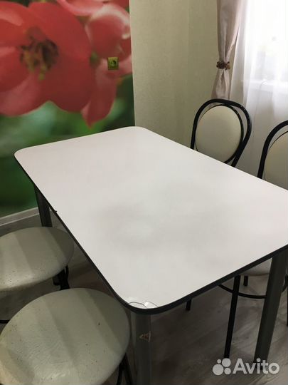 Кухонный стол со стульями бу