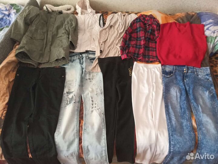 Продам одежду для девочки 7-12 лет