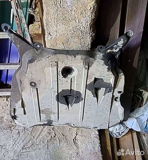 Защита двигателя Volvo XC90 (S80/S90)