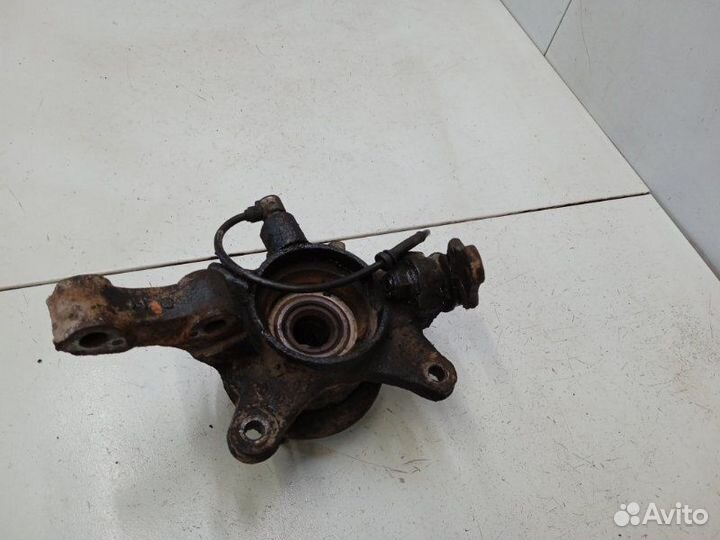 Кулак поворотный передний правый Land Rover