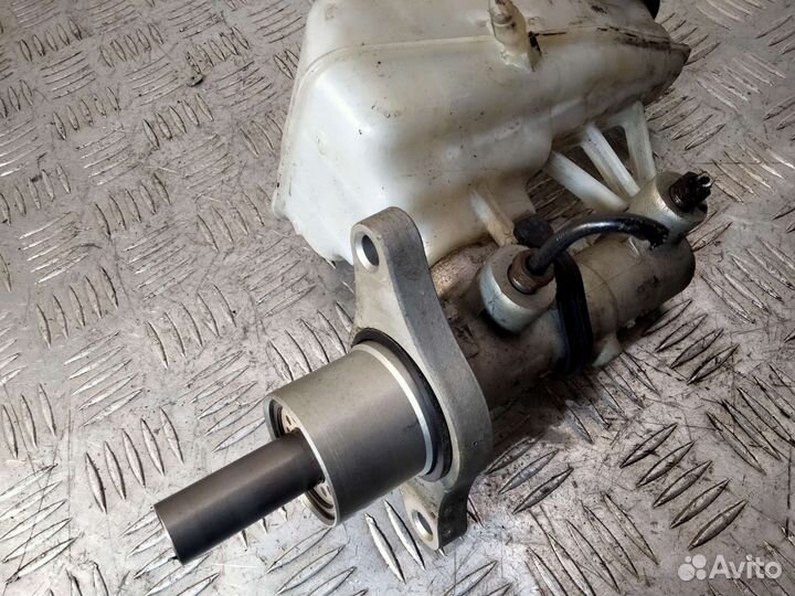 Главный тормозной цилиндр Peugeot Expert 2