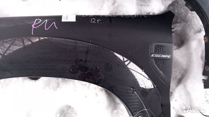 Escape тайванец 2007-2009 крыло левое