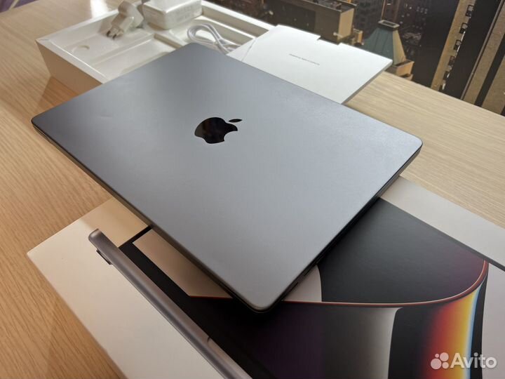 MacBook Pro 14 M1 Pro 16/512 полный комплект