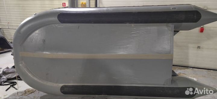 Лодка Gladiator D370AL