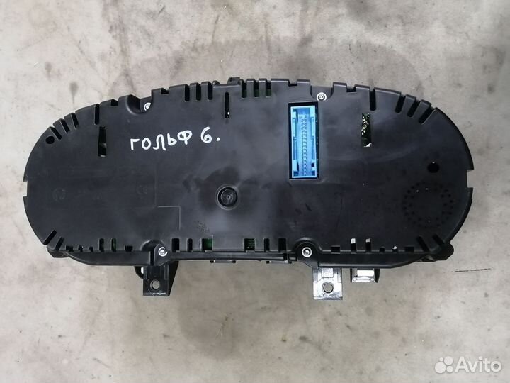 Панель приборов 1.6 АКПП для VW Golf VI 2009-2013