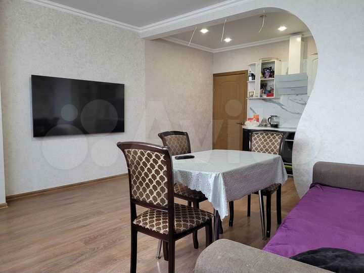 2-к. квартира, 54 м², 14/17 эт.