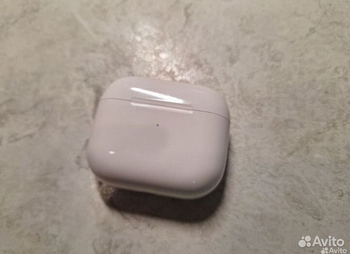 Беспроводные наушники apple airpods