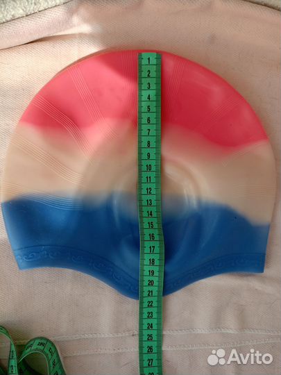 Шапочка и очки для плавания