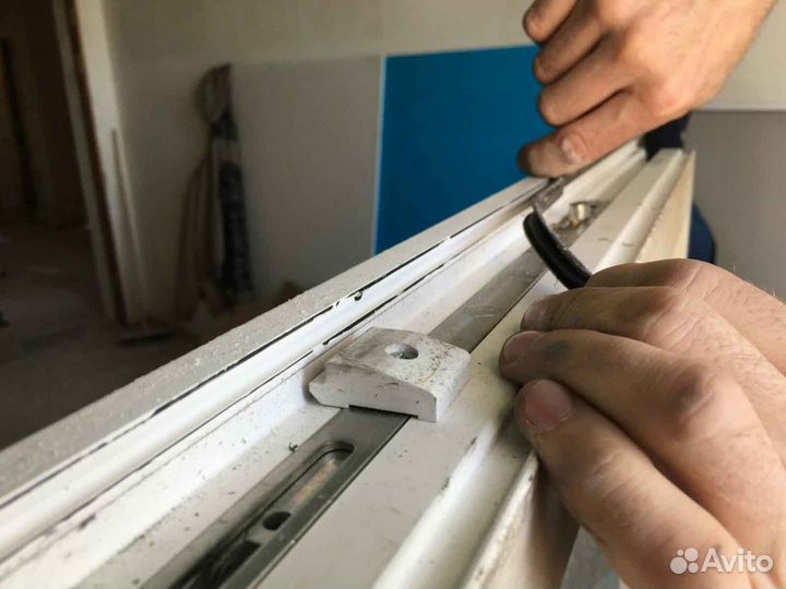 Ремонт окон, уплотнитель KBE RAL8201