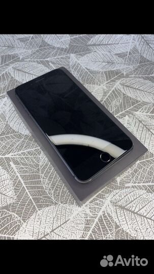 iPhone 8 plus 64gb