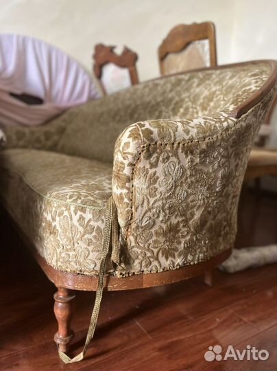 Антикварная мебель