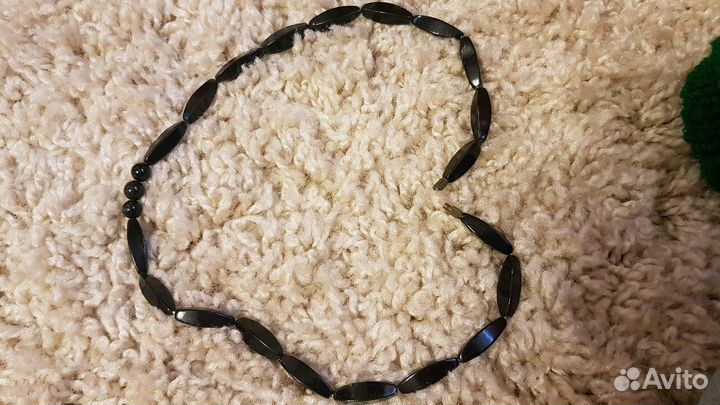 Бусы змеевик темно зеленый камень