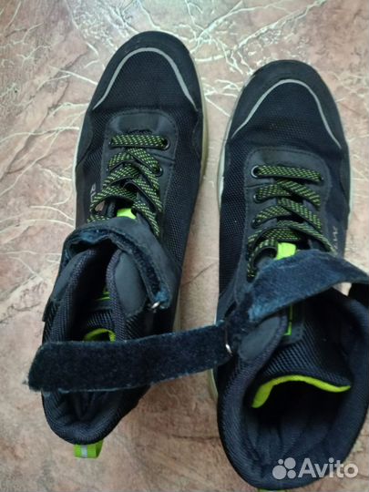 Кроссовки доя мальчика 36