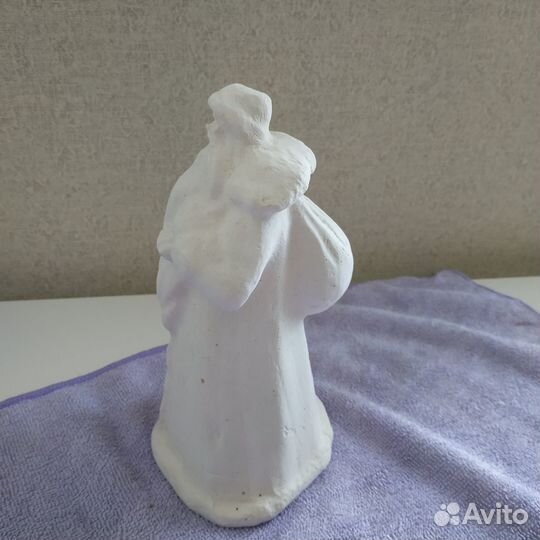 Гипсовый дед Мороз