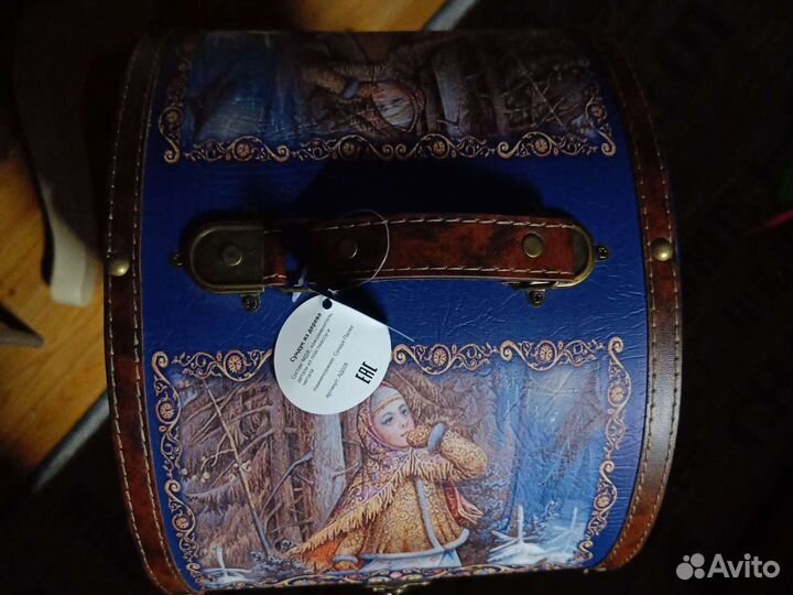 Сундук новогодний