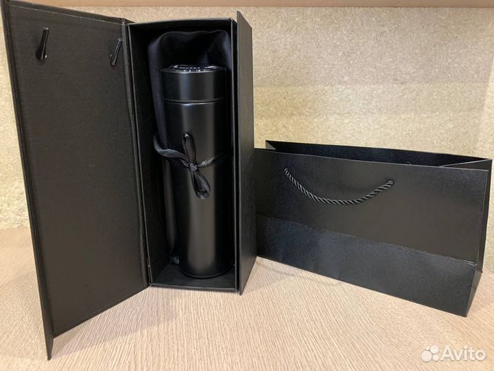 Термос с датчиком температуры подарочный набор