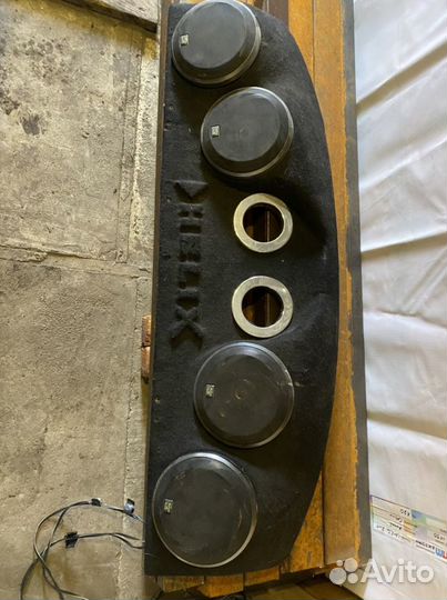 Продам колонки с полкой в сборе на приору