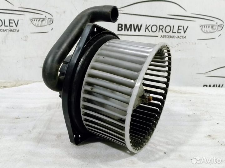 Моторчик отопителя 2006-2016 Mitsubishi L200