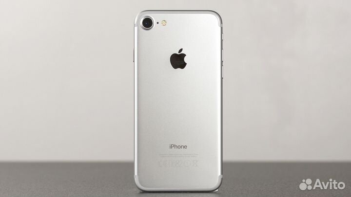 iPhone 7, 32 ГБ