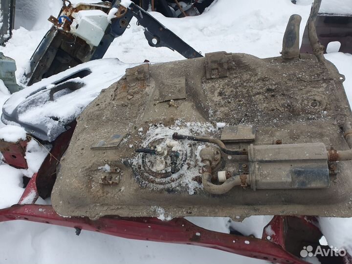 Бензобак на Hyundai Accent 1999-2010 тагаз