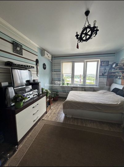 2-к. квартира, 65 м², 8/17 эт.