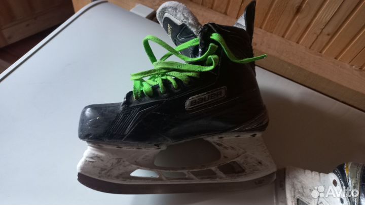 Хоккейные коньки bauer