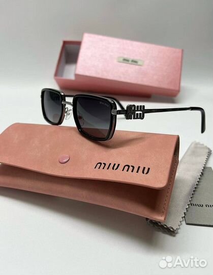 Солнцезащитные очки женские Miu Miu