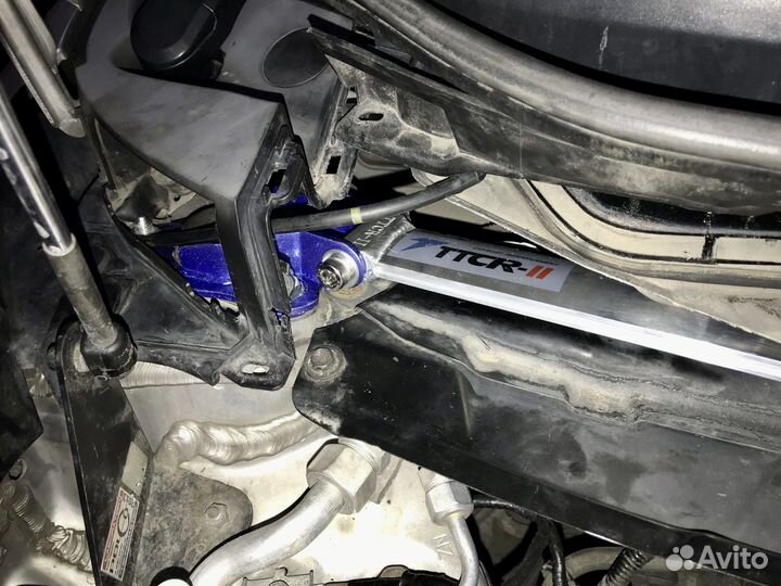 Распорка передняя Honda Civic 4D 8G