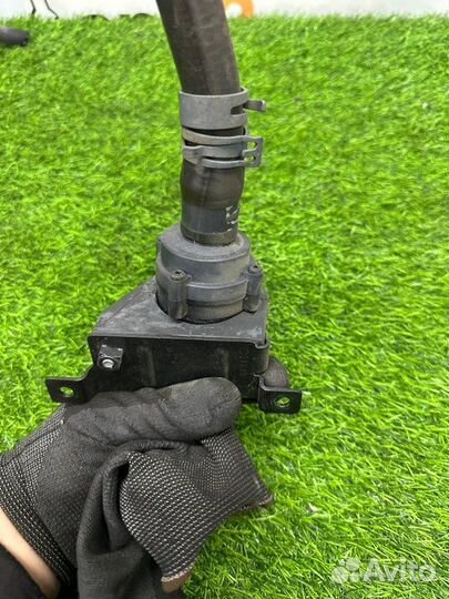 Помпа печки Volkswagen Golf MK6 cbzb пробег 85 053