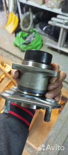 Ступица Nissan tiida