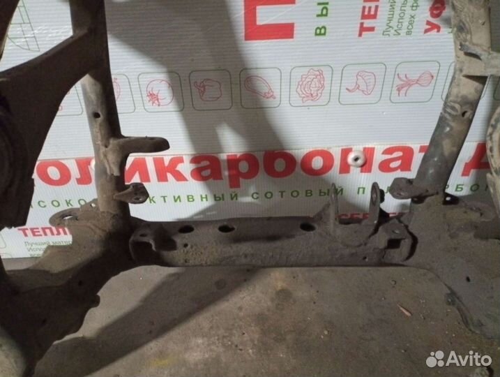 Подрамник передний Mercedes Ml350 w164