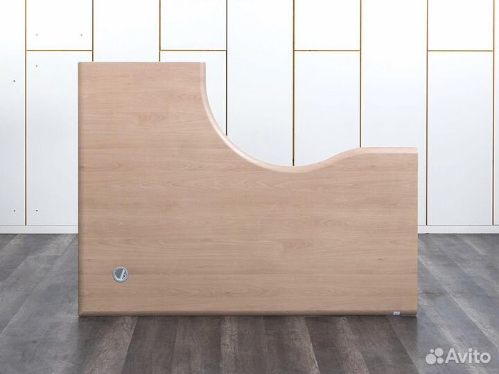 Офисный стол для менеджера