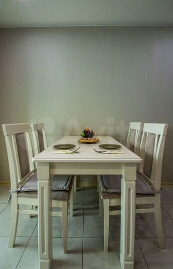 2-к. квартира, 82 м², 4/10 эт.