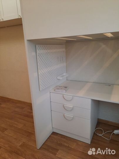 Детская кровать чердак со столом IKEA