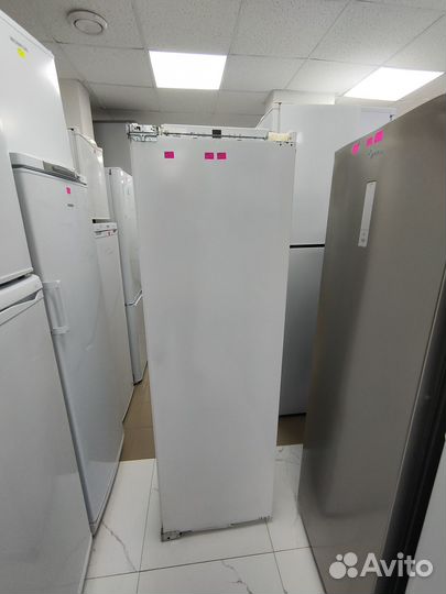 Встраиваемая морозильная камера liebherr