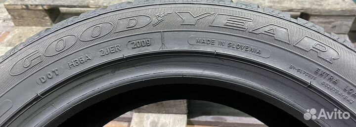 Goodyear UltraGrip Performance 215/50 R17